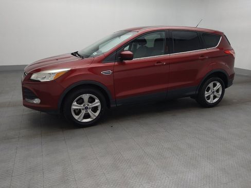 Used 2016 Ford Escape SE image 2