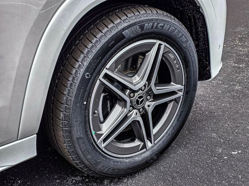 New 2026 Mercedes-Benz GLE 450 4MATIC image 9