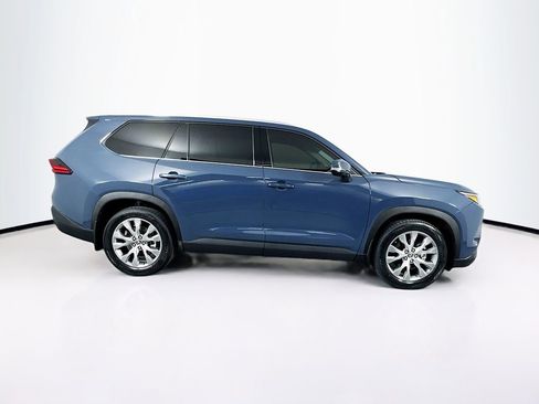 Used 2025 Toyota Grand Highlander Limited image 11