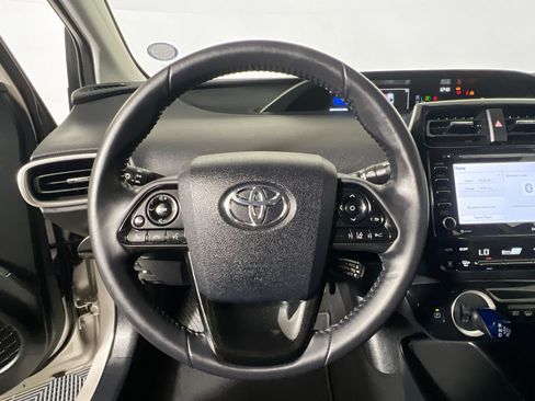 Used 2022 Toyota Prius Prime LE FWD image 17