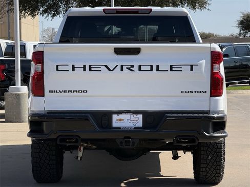 New 2026 Chevrolet Silverado 1500 Custom Trail Boss w/ Dark Appearance Package image 5