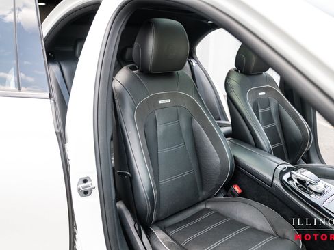 Used 2018 Mercedes-Benz E 63 AMG S image 29