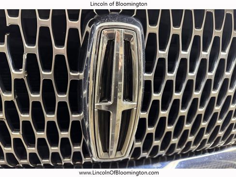 Used 2019 Lincoln Navigator L Reserve image 12