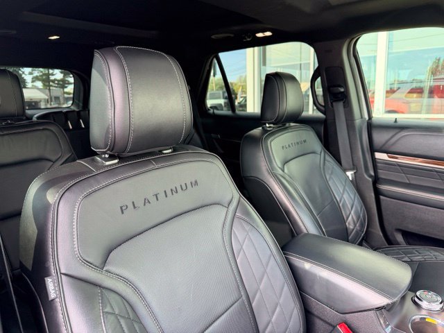 Used 2018 Ford Explorer Platinum AWD/4WD image 9