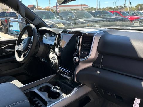 New 2026 RAM 1500 Big Horn AWD/4WD image 13