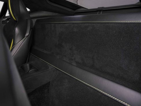 Used 2020 Aston Martin V8 Vantage AMR RWD image 52