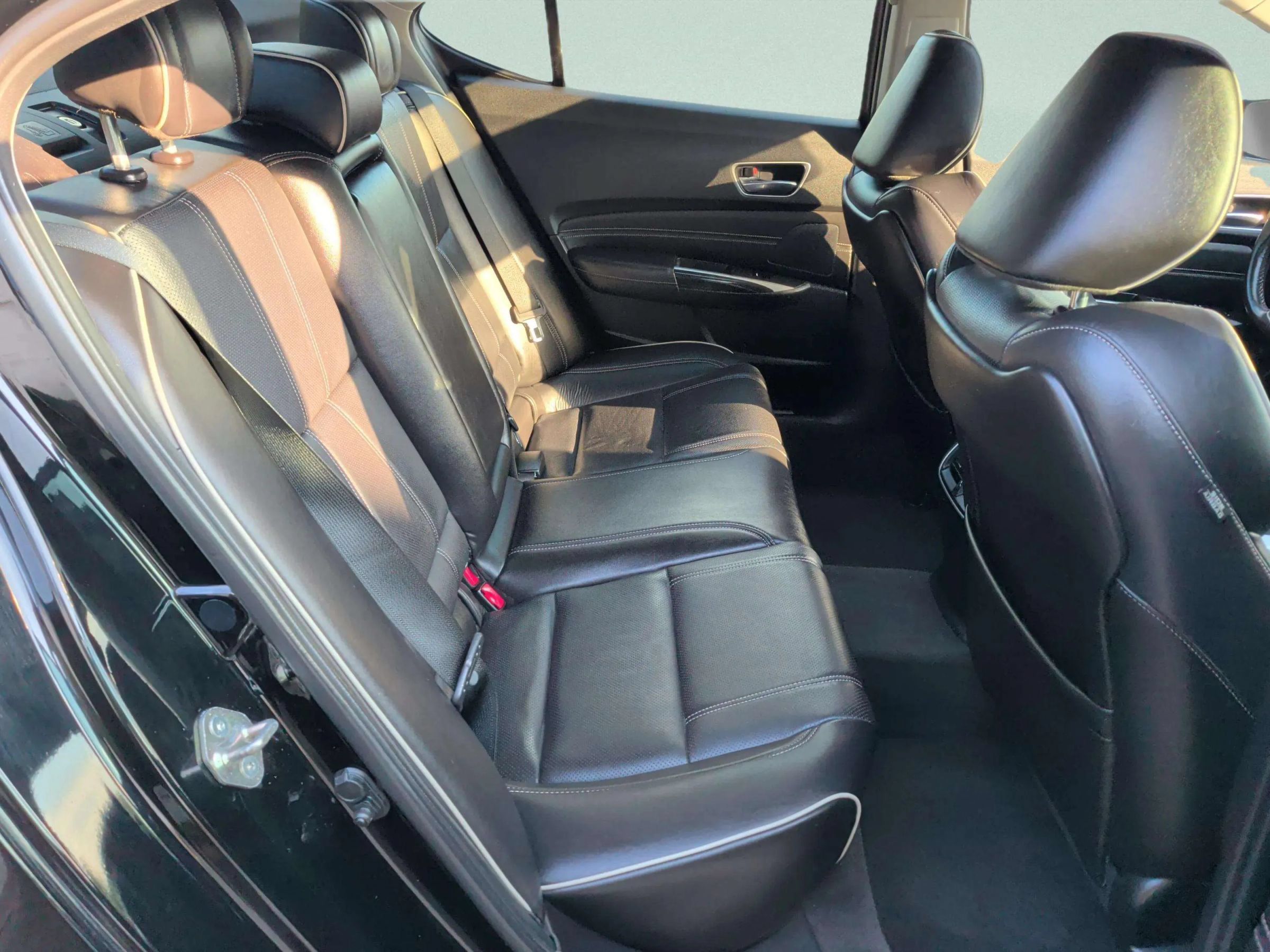 Used 2019 Acura TLX w/ Technology Package FWD image 30
