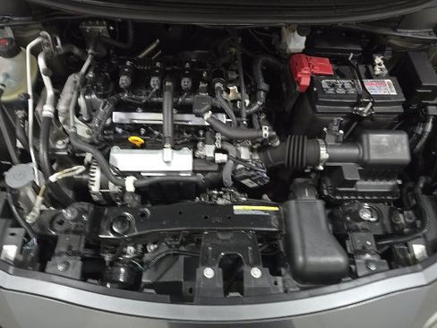 Used 2025 Nissan Versa S w/ Trunk Package FWD image 7