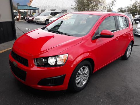 Used 2015 Chevrolet Sonic LT image 7
