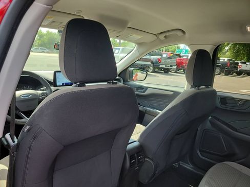 Certified 2022 Ford Escape SE w/ SE Sport Appearance Package FWD image 10