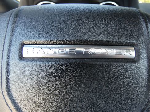 Used 2018 Land Rover Range Rover Evoque SE Dynamic image 56