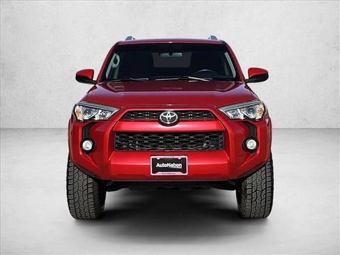 Used 2016 Toyota 4Runner SR5 image 2