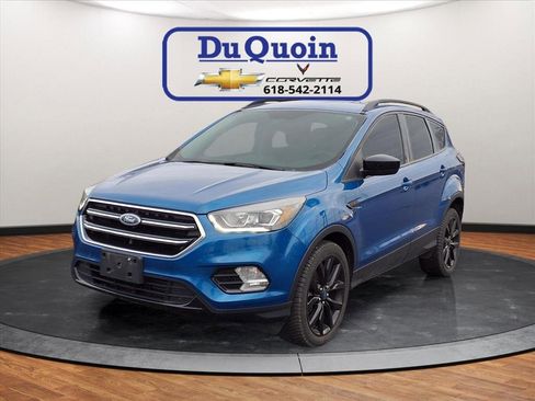 Used 2017 Ford Escape SE w/ Equipment Group 201A image 1