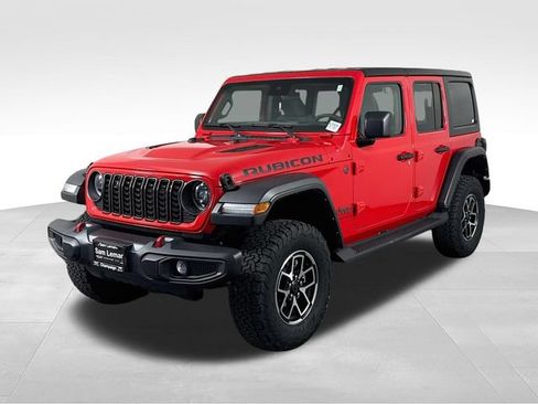 Used 2024 Jeep Wrangler Unlimited Rubicon w/ Convenience Group AWD/4WD image 3