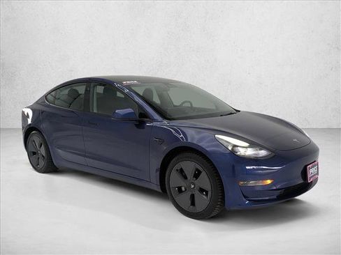 Used 2022 Tesla Model 3 Long Range image 3