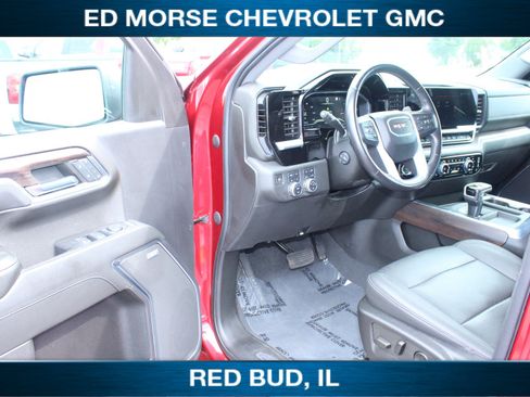 Used 2022 GMC Sierra 1500 SLT w/ SLT Premium Plus Package AWD/4WD image 6