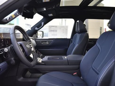 New 2027 INFINITI QX80 Sensory w/ Sport Exterior Package AWD/4WD image 23