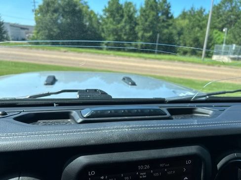 Used 2022 Jeep Wrangler Unlimited Sahara w/ Cold Weather Group AWD/4WD image 27