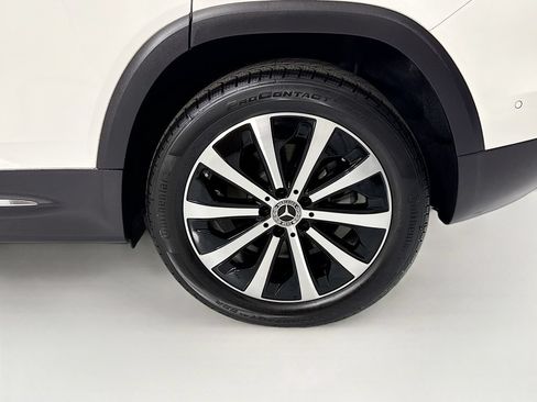 Used 2022 Mercedes-Benz GLB 250 4MATIC image 31