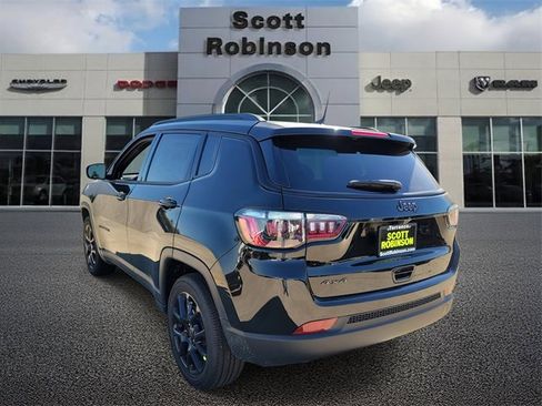 New 2026 Jeep Compass Latitude image 3