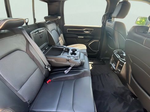 Used 2019 RAM 1500 Laramie w/ Sport Appearance Package AWD/4WD image 19