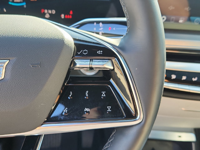 Used 2025 Cadillac Lyriq Luxury RWD image 23