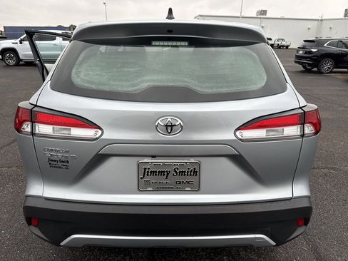 Used 2025 Toyota Corolla Cross L image 33