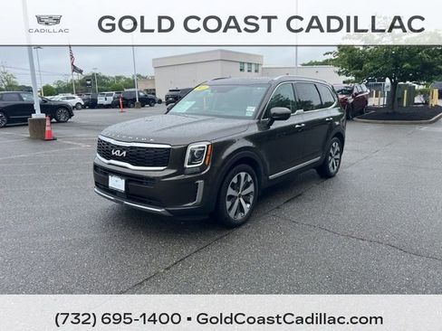 Used 2022 Kia Telluride S AWD/4WD image 1