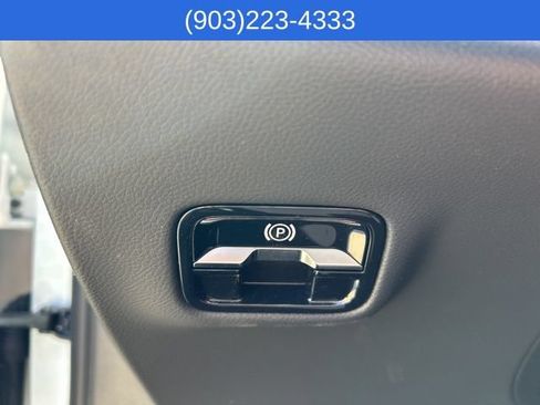 Used 2025 Mercedes-Benz E 350 Sedan image 30