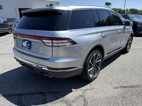 Used 2022 Lincoln Aviator Reserve w/ Equipment Group 201A AWD/4WD image 7