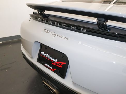 Used 2019 Porsche 718 Cayman RWD image 36