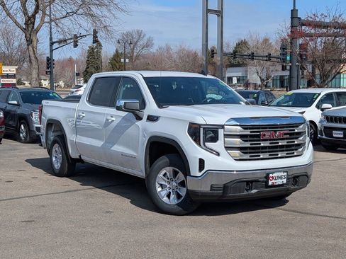 New 2026 GMC Sierra 1500 SLE image 2