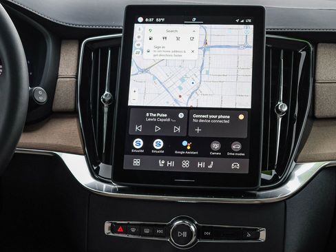 Used 2025 Volvo XC90 B6 Core w/ Climate Package image 26