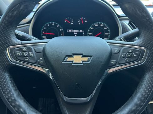 Used 2023 Chevrolet Malibu LT FWD image 23
