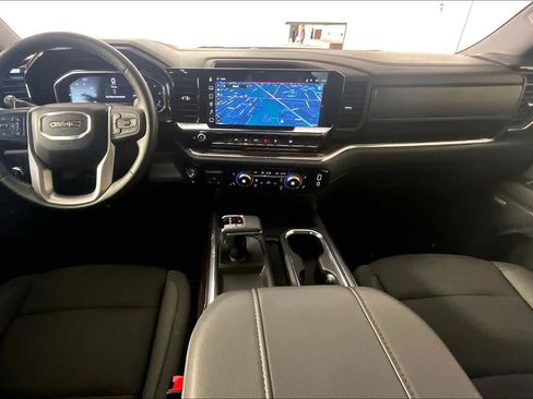 Certified 2025 GMC Sierra 1500 Elevation w/ Preferred Package image 15