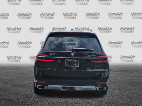 Used 2026 BMW X7 xDrive40i AWD/4WD image 9