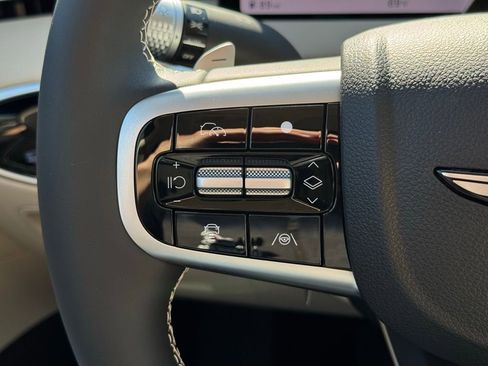 New 2026 Genesis GV70 2.5T Select image 29