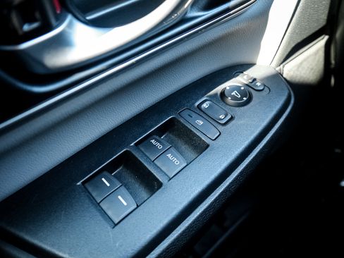 Used 2018 Honda CR-V EX-L image 15