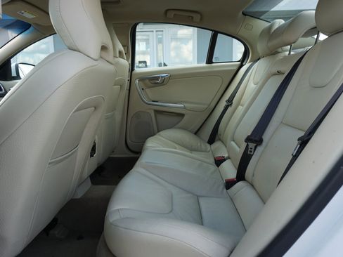 Used 2013 Volvo S60 T5 image 17