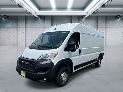 Used 2025 RAM ProMaster 2500 w/ Convenience Group FWD image 1