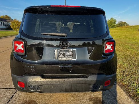 Used 2021 Jeep Renegade Sport image 7