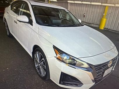 Used 2023 Nissan Altima 2.5 SL