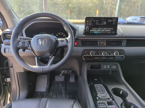 Certified 2025 Honda Pilot EX-L image 21