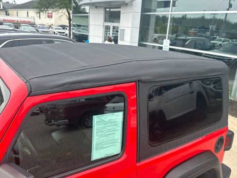 Used 2020 Jeep Wrangler Sport AWD/4WD image 29