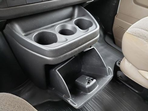 Used 2014 Chevrolet Express 3500 RWD 3500 135 image 24