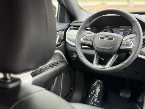 Used 2024 Jeep Compass Limited AWD/4WD image 34