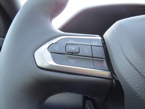 New 2026 Jeep Compass Latitude image 19