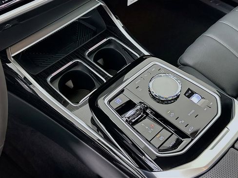 New 2026 BMW 760i xDrive w/ Executive Package AWD/4WD image 15