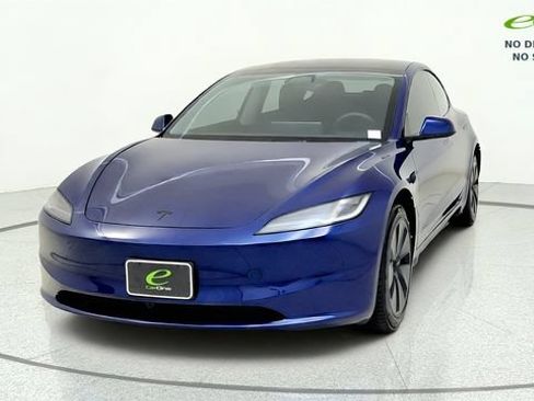 Used 2026 Tesla Model 3 RWD image 3