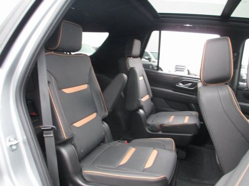Used 2024 GMC Yukon AT4 w/ AT4 Premium Plus Package image 25